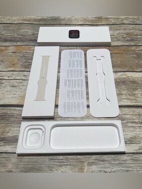 Apple Watch Starlight 40mm Box ONLY